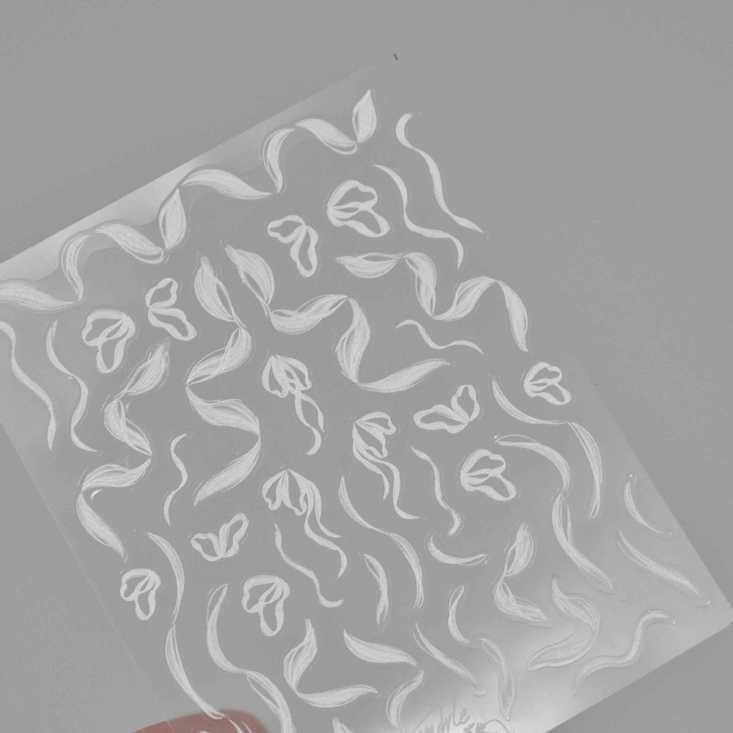 Ribbon Pattern 5D Nail Stickers (Black & White 2 Pcs)